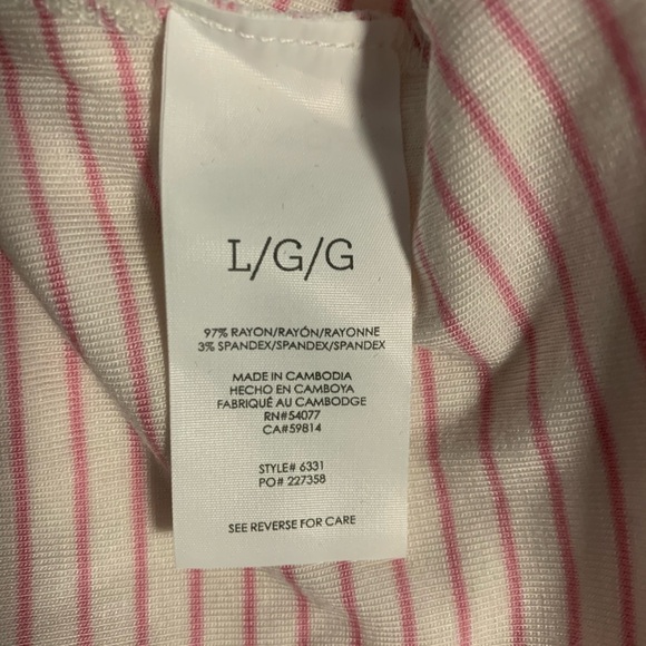 ☀️SALE☀️Heart of Cabi Pink & white striped, drop shoulder, long sleeve, Vneck. - Picture 5 of 5